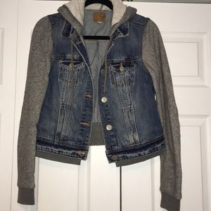 Hooded denim jacket